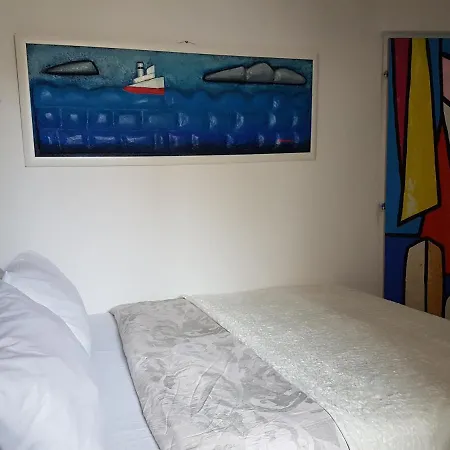 Art House Apartment *