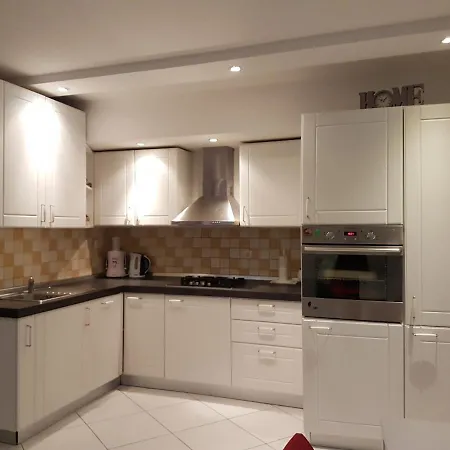 Apartment Art House *